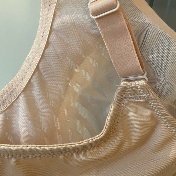 Wacoal Elevated allure wire free bra rose dust - Picture 6 of 7